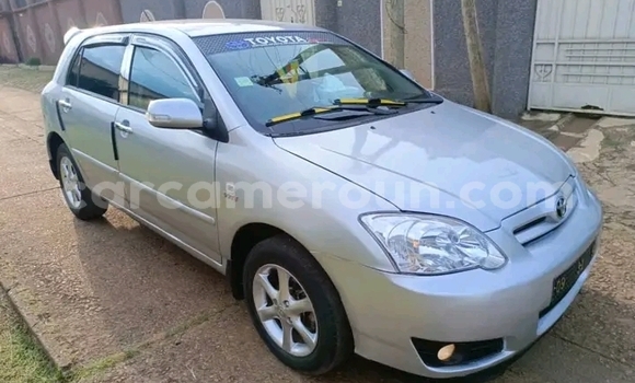 Sayi Na hannu Toyota Corolla Sauran Mota in Douala a Ƙasar Kamaru Sayi Na hannu Toyota Corolla Sauran Mota in Douala a Ƙasar Kamaru