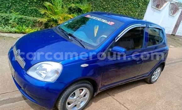 Sayi Na hannu Toyota Yaris Blue Mota in Douala a Ƙasar Kamaru Sayi Na hannu Toyota Yaris Blue Mota in Douala a Ƙasar Kamaru
