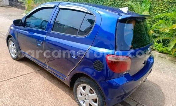 Sayi Na hannu Toyota Yaris Blue Mota in Douala a Ƙasar Kamaru Sayi Na hannu Toyota Yaris Blue Mota in Douala a Ƙasar Kamaru