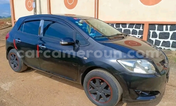 Sayi Na hannu Toyota Auris Black Mota in Douala a Ƙasar Kamaru Sayi Na hannu Toyota Auris Black Mota in Douala a Ƙasar Kamaru