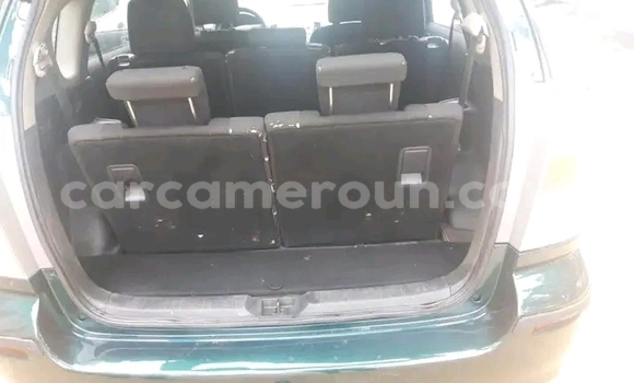 Sayi Na hannu Toyota Corolla Green Mota in Douala a Ƙasar Kamaru Sayi Na hannu Toyota Corolla Green Mota in Douala a Ƙasar Kamaru