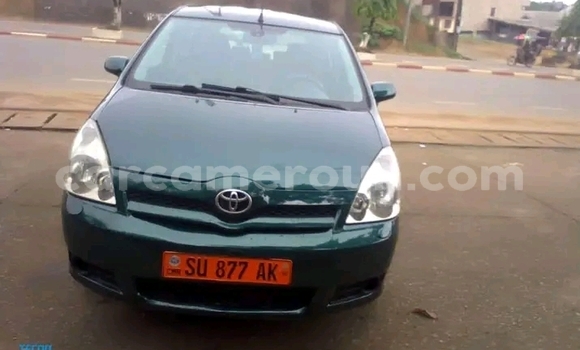 Sayi Na hannu Toyota Corolla Green Mota in Douala a Ƙasar Kamaru Sayi Na hannu Toyota Corolla Green Mota in Douala a Ƙasar Kamaru