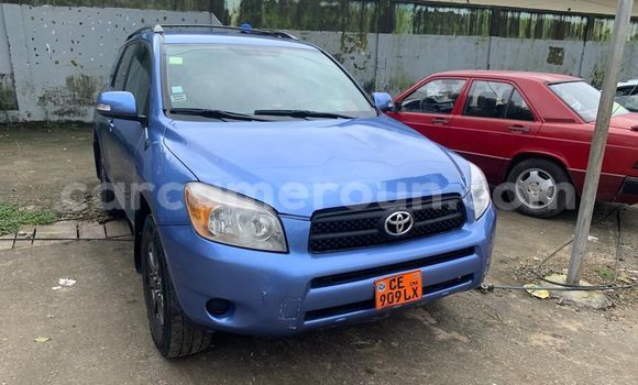 Acheter Occasion Voiture Toyota RAV4 Bleu à Douala, Littoral Cameroon