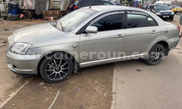 Sayi Na hannu Toyota Avensis Azurfa Mota in Douala a Ƙasar Kamaru Sayi Na hannu Toyota Avensis Azurfa Mota in Douala a Ƙasar Kamaru