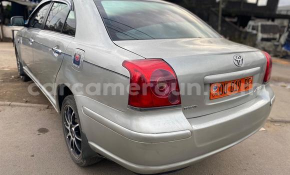 Sayi Na hannu Toyota Avensis Azurfa Mota in Douala a Ƙasar Kamaru Sayi Na hannu Toyota Avensis Azurfa Mota in Douala a Ƙasar Kamaru
