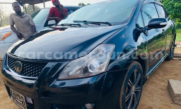 Sayi Na hannu Toyota Blade Black Mota in Douala a Ƙasar Kamaru Sayi Na hannu Toyota Blade Black Mota in Douala a Ƙasar Kamaru