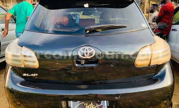 Sayi Na hannu Toyota Blade Black Mota in Douala a Ƙasar Kamaru Sayi Na hannu Toyota Blade Black Mota in Douala a Ƙasar Kamaru