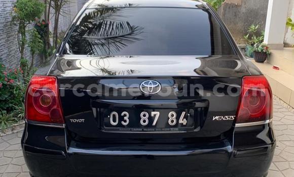 Sayi Na hannu Toyota Avensis Black Mota in Douala a Ƙasar Kamaru Sayi Na hannu Toyota Avensis Black Mota in Douala a Ƙasar Kamaru