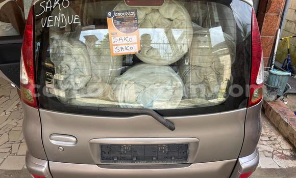 Sayi Na hannu Toyota Yaris Verso Brown Mota in Douala a Ƙasar Kamaru Sayi Na hannu Toyota Yaris Verso Brown Mota in Douala a Ƙasar Kamaru