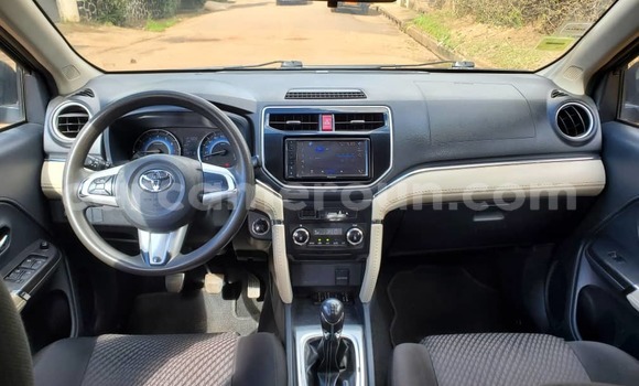 Acheter Occasion Voiture Toyota Rush Noir à Douala, Littoral Cameroon Acheter Occasion Voiture Toyota Rush Noir à Douala, Littoral Cameroon