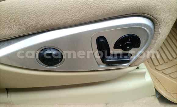 Sayi Na hannu Mercedes‒Benz GL-klasse Black Mota in Douala a Ƙasar Kamaru Sayi Na hannu Mercedes‒Benz GL-klasse Black Mota in Douala a Ƙasar Kamaru