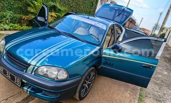 Sayi Na hannu Toyota Avensis Green Mota in Yaounde a Babban Kamaru Sayi Na hannu Toyota Avensis Green Mota in Yaounde a Babban Kamaru