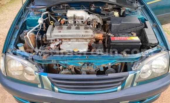 Buy Used Toyota Avensis Green Car in Yaounde in Central Cameroon Buy Used Toyota Avensis Green Car in Yaounde in Central Cameroon