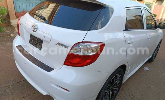 Buy Used Toyota Matrix White Car in Yaounde in Central Cameroon Buy Used Toyota Matrix White Car in Yaounde in Central Cameroon