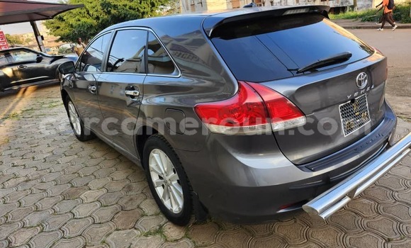 Sayi Na hannu Toyota Venza Azurfa Mota in Yaounde a Babban Kamaru Sayi Na hannu Toyota Venza Azurfa Mota in Yaounde a Babban Kamaru