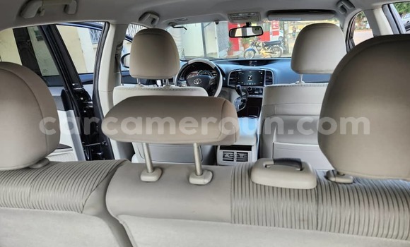 Sayi Na hannu Toyota Venza Azurfa Mota in Yaounde a Babban Kamaru Sayi Na hannu Toyota Venza Azurfa Mota in Yaounde a Babban Kamaru