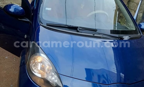 Sayi Na hannu Toyota Aygo Blue Mota in Douala a Ƙasar Kamaru Sayi Na hannu Toyota Aygo Blue Mota in Douala a Ƙasar Kamaru