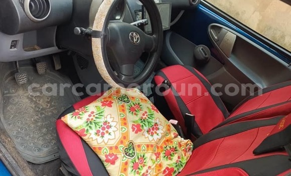 Sayi Na hannu Toyota Aygo Blue Mota in Douala a Ƙasar Kamaru Sayi Na hannu Toyota Aygo Blue Mota in Douala a Ƙasar Kamaru