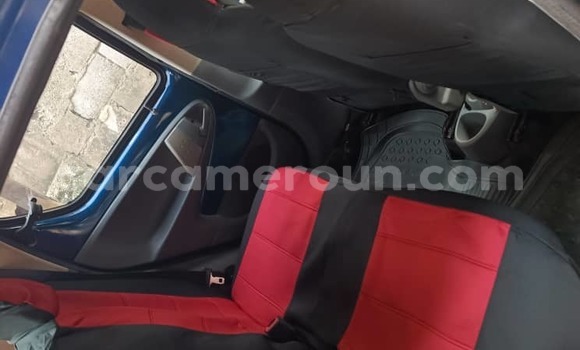 Sayi Na hannu Toyota Aygo Blue Mota in Douala a Ƙasar Kamaru Sayi Na hannu Toyota Aygo Blue Mota in Douala a Ƙasar Kamaru