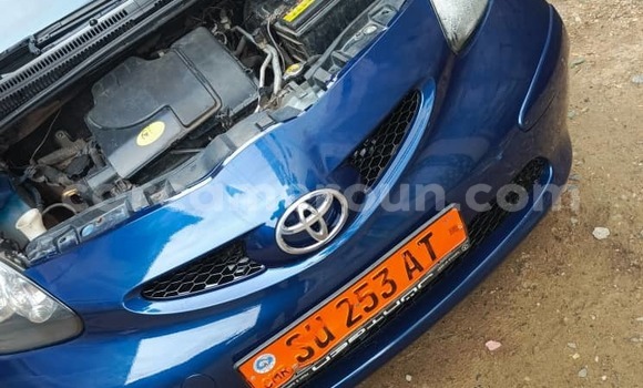 Sayi Na hannu Toyota Aygo Blue Mota in Douala a Ƙasar Kamaru Sayi Na hannu Toyota Aygo Blue Mota in Douala a Ƙasar Kamaru