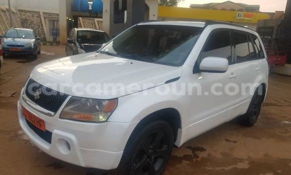Sayi Na hannu Suzuki Grand Vitara White Mota in Yaounde a Babban Kamaru
