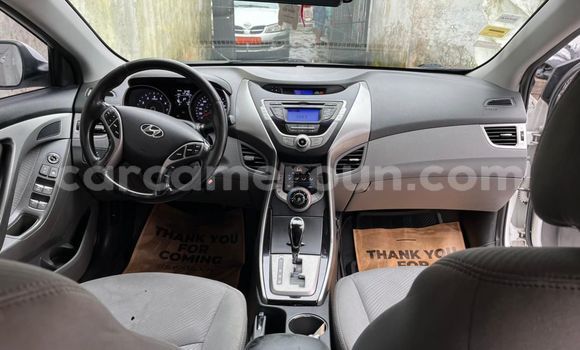 Buy Used Hyundai Elantra White Car in Douala in Littoral Cameroon Buy Used Hyundai Elantra White Car in Douala in Littoral Cameroon