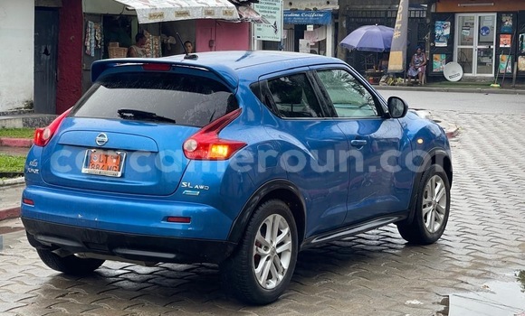 Sayi Sabo Nissan Juke Blue Mota in Douala a Ƙasar Kamaru
