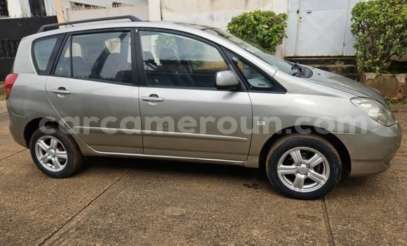 Buy Used Toyota Avensis Verso Silver Car in Yaounde in Central Cameroon Buy Used Toyota Avensis Verso Silver Car in Yaounde in Central Cameroon