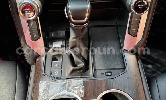 Acheter Occasion Voiture Toyota Land Cruiser Prado Blanc à Yaoundé, Central Cameroon Acheter Occasion Voiture Toyota Land Cruiser Prado Blanc à Yaoundé, Central Cameroon