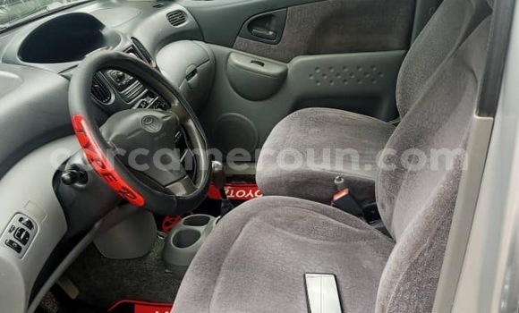 Acheter Occasion Voiture Toyota Yaris Verso Autre à Douala, Littoral Cameroon Acheter Occasion Voiture Toyota Yaris Verso Autre à Douala, Littoral Cameroon