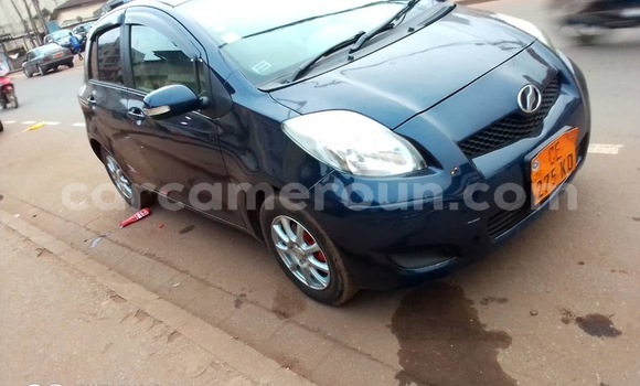 Sayi Na hannu Toyota Yaris Blue Mota in Yaounde a Babban Kamaru Sayi Na hannu Toyota Yaris Blue Mota in Yaounde a Babban Kamaru