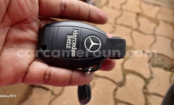 Acheter Occasion Voiture Mercedes‒Benz E-klasse Blanc à Yaoundé, Central Cameroon Acheter Occasion Voiture Mercedes‒Benz E-klasse Blanc à Yaoundé, Central Cameroon