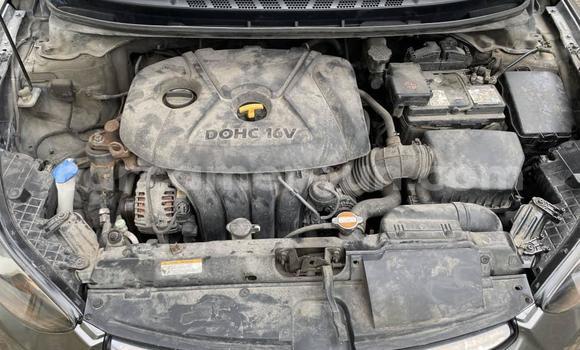 Sayi Imported Hyundai Elantra M Mota in Douala a Ƙasar Kamaru Sayi Imported Hyundai Elantra M Mota in Douala a Ƙasar Kamaru