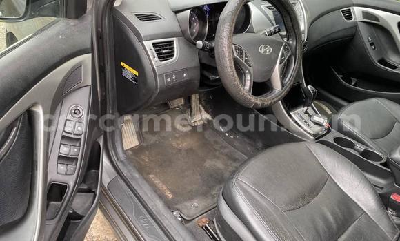 Sayi Imported Hyundai Elantra M Mota in Douala a Ƙasar Kamaru Sayi Imported Hyundai Elantra M Mota in Douala a Ƙasar Kamaru