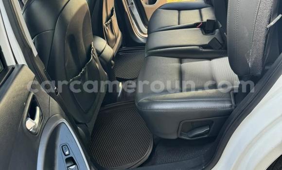 Buy Used Hyundai Santa Fe White Car in Yaounde in Central Cameroon Buy Used Hyundai Santa Fe White Car in Yaounde in Central Cameroon