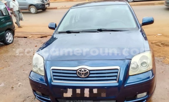Sayi Na hannu Toyota Avensis Blue Mota in Yaounde a Babban Kamaru