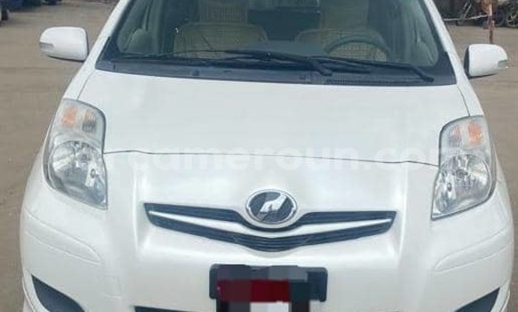 Acheter Occasion Voiture Toyota Yaris Blanc à Yaoundé, Central Cameroon
