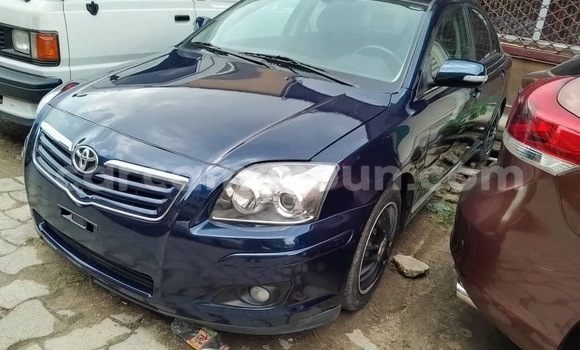 Acheter Neuf Voiture Toyota Avensis Bleu à Douala, Littoral Cameroon