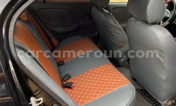 Sayi Na hannu Toyota Avensis Black Mota in Douala a Ƙasar Kamaru Sayi Na hannu Toyota Avensis Black Mota in Douala a Ƙasar Kamaru