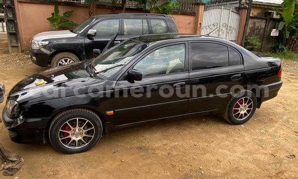 Sayi Na hannu Toyota Avensis Black Mota in Douala a Ƙasar Kamaru Sayi Na hannu Toyota Avensis Black Mota in Douala a Ƙasar Kamaru