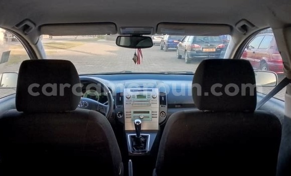 Sayi Imported Toyota Corolla Azurfa Mota in Douala a Ƙasar Kamaru Sayi Imported Toyota Corolla Azurfa Mota in Douala a Ƙasar Kamaru