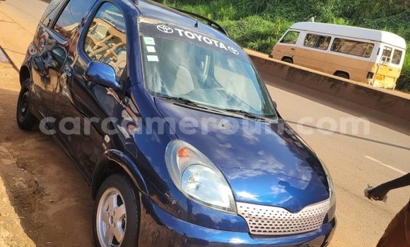Acheter Occasion Voiture Toyota Yaris Verso Bleu à Yaoundé, Central Cameroon Acheter Occasion Voiture Toyota Yaris Verso Bleu à Yaoundé, Central Cameroon