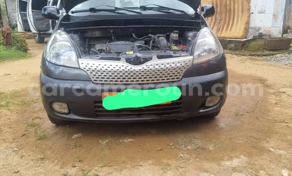 Buy Used Toyota Yaris Green Car in Douala in Littoral Cameroon Buy Used Toyota Yaris Green Car in Douala in Littoral Cameroon