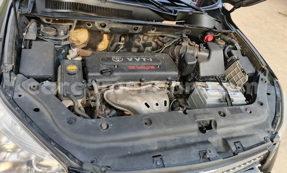 Sayi Imported Toyota RAV4 Black Mota in Douala a Ƙasar Kamaru Sayi Imported Toyota RAV4 Black Mota in Douala a Ƙasar Kamaru