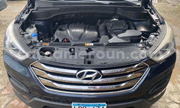 Sayi Imported Hyundai Santa Fe Sauran Mota in Douala a Ƙasar Kamaru Sayi Imported Hyundai Santa Fe Sauran Mota in Douala a Ƙasar Kamaru