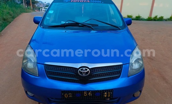 Sayi Na hannu Toyota Corolla Blue Mota in Yaounde a Babban Kamaru Sayi Na hannu Toyota Corolla Blue Mota in Yaounde a Babban Kamaru