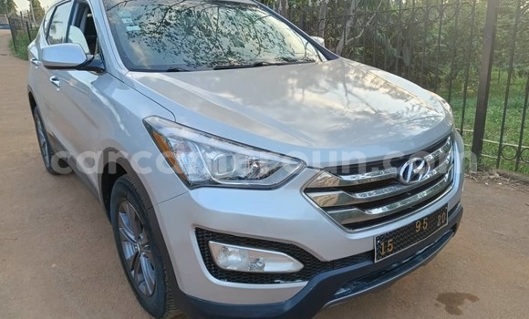 Buy Used Hyundai Santa Fe Silver Car in Yaounde in Central Cameroon