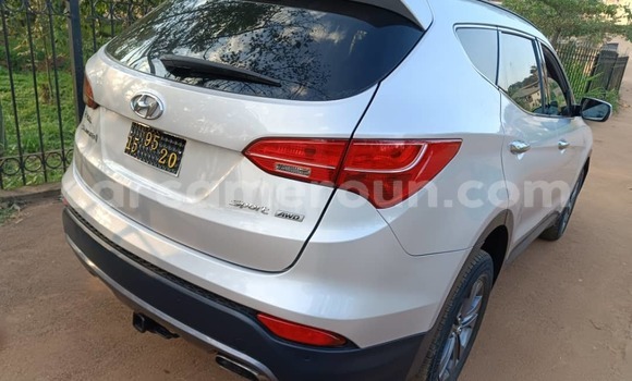 Buy Used Hyundai Santa Fe Silver Car in Yaounde in Central Cameroon Buy Used Hyundai Santa Fe Silver Car in Yaounde in Central Cameroon