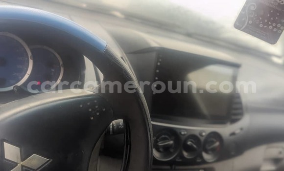 Buy Used Mitsubishi L200 Green Car in Douala in Littoral Cameroon Buy Used Mitsubishi L200 Green Car in Douala in Littoral Cameroon