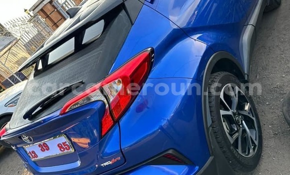 Acheter Import Voiture Toyota C-HR Bleu à Douala, Littoral Cameroon Acheter Import Voiture Toyota C-HR Bleu à Douala, Littoral Cameroon